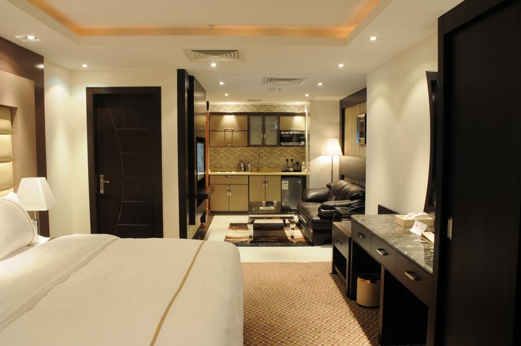 Al Yamama Palace Hotel Suites Riad Habitación foto